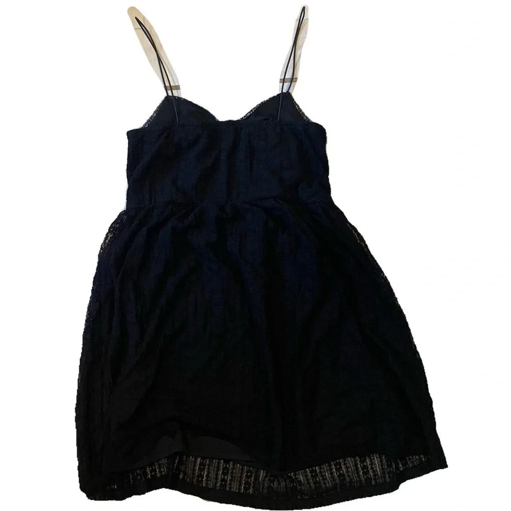 Fit and flare black lace dress - Picture 4 of 4